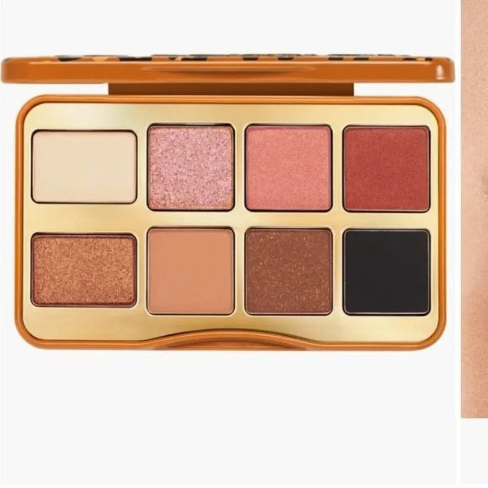 Too Faced On The Fly Eyeshadow Palette Kitty Likes To Scratch - NEW IN BOX